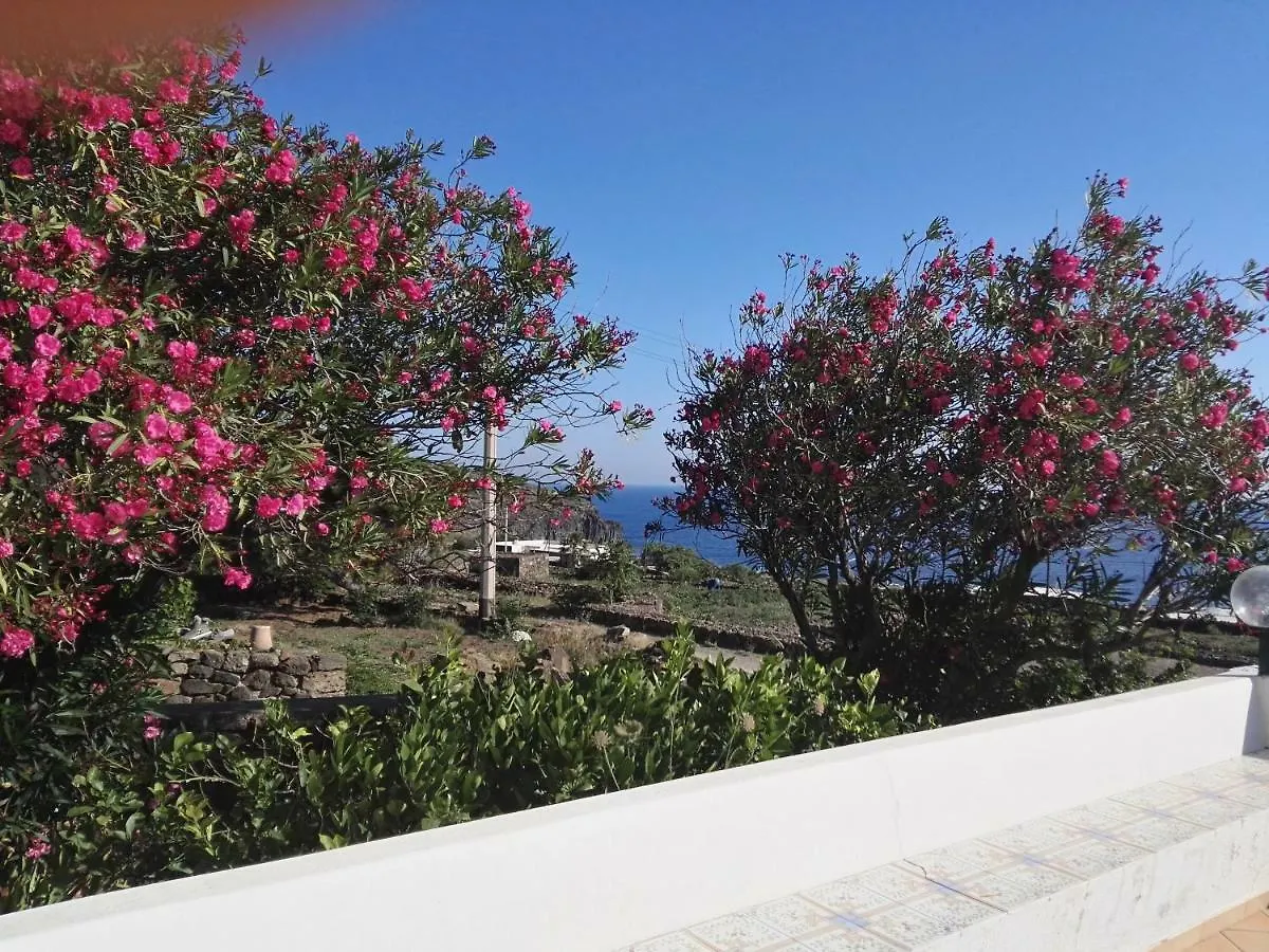Gli Oleandri Villa Pantelleria Island 0*,  Italy